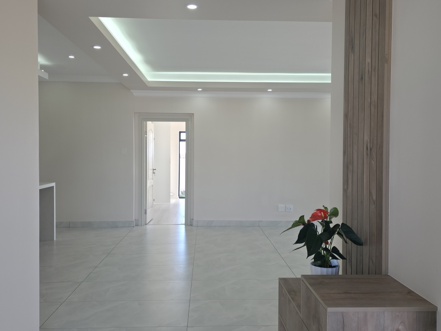 4 Bedroom Property for Sale in Fountains Estate Eastern Cape